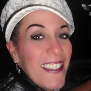 Meet your Posher, Debby